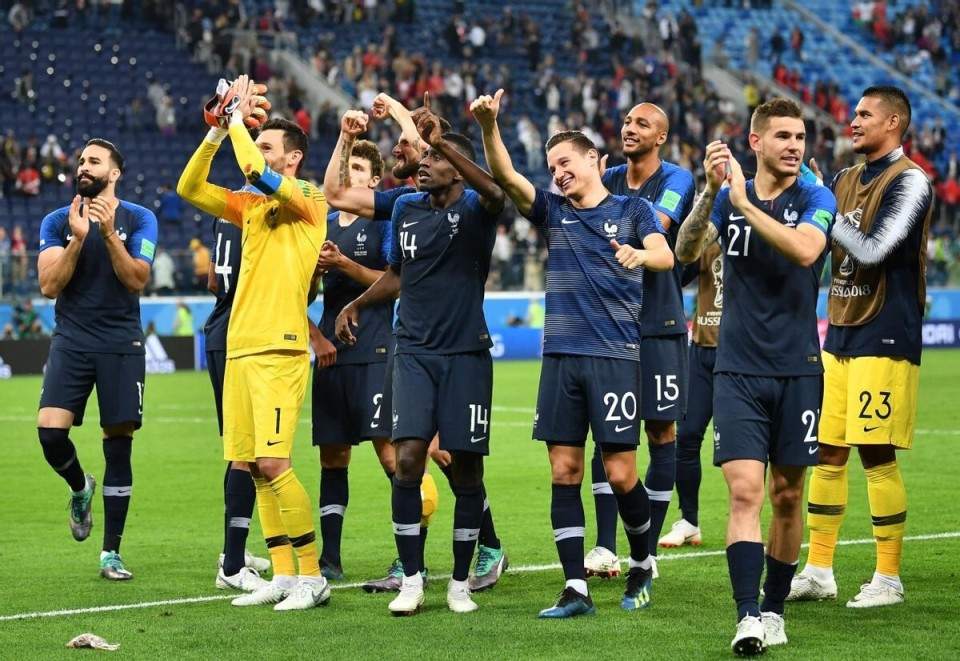 稳坐榜首 稳坐榜首