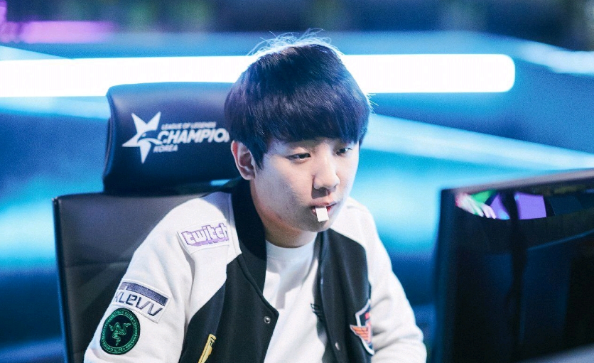 作为一名外 作为一名外