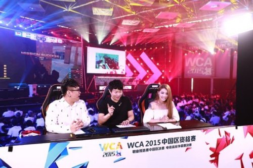 在对球施压 在对球施压